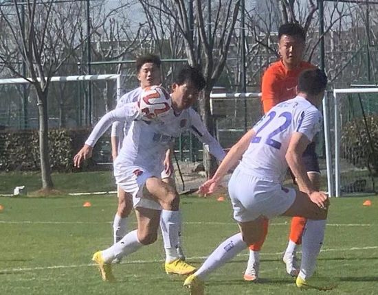 久久第三页